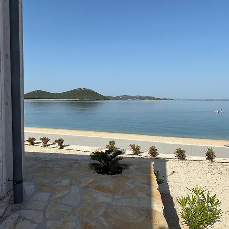 Beachvilla Haus 24 *